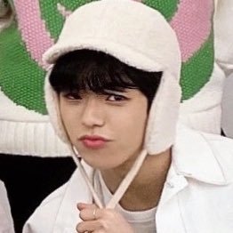 hkkyukk's profile picture. 우리집 강아지는 복슬강아지