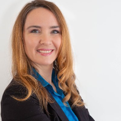 Communication et modération des réseaux sociaux ; Content manager multilingue (DE-ES-FR) ; Traduction, révision et localisation de sites Internet ; Rédaction