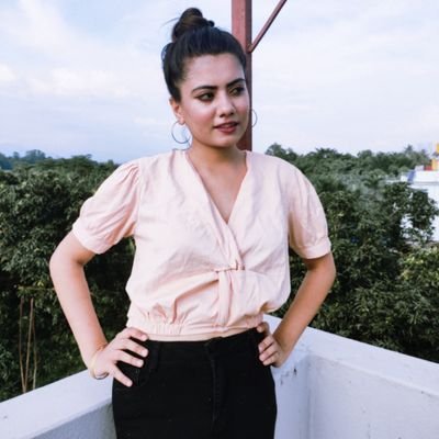 Celebhook Writer on Entertainment Industry viz Politics, Social Media Influencers, Journalist,Athletes and other topics.