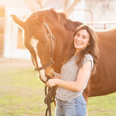 💻 senior marketing content writer. 🐎 equine bodyworker: CESMT & CERT. 🎠 equestrian, Dressage. 🐕 dog trainer. (She/Her)