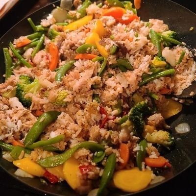 Gamer,Mom,and Food Enthusiast (I.e I love to cook and bake so expect food photos 😋). Current Gamer Streams : https://t.co/tYMmSE8KFu