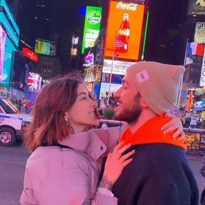 Roza86899870's profile picture. ‏انا مثل الزجاجة اي كلمة مش عجبتني بتكسر☺💔