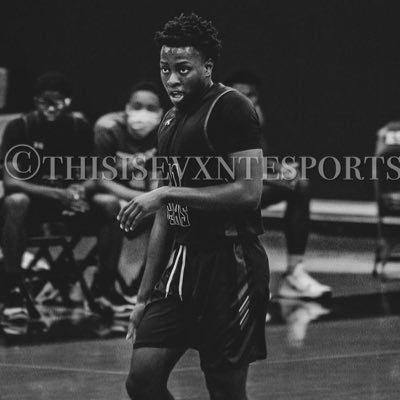 | Student Athlete 📚| #11 PG/CB 🏀🏈 Cypress Lake High School C/O “21