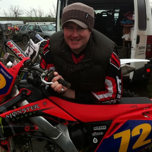 therealstuwhite's profile picture. 