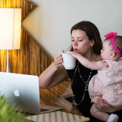 the_working_mum's profile picture. 4 mummies writing about motherhood, working and everything in between 📖
👷‍♀️🕵️‍♀️👩‍⚕️👩‍🍳👩‍🎓👩‍🏫👩‍💻👩‍🔬
🌟We welcome new writers to our blog 🌟