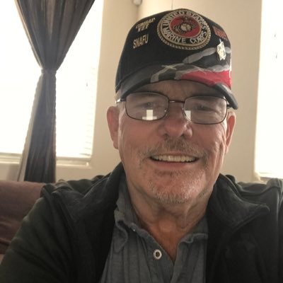 DaveHun21495203's profile picture. 