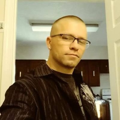 triton9009's profile picture. let me spoil u