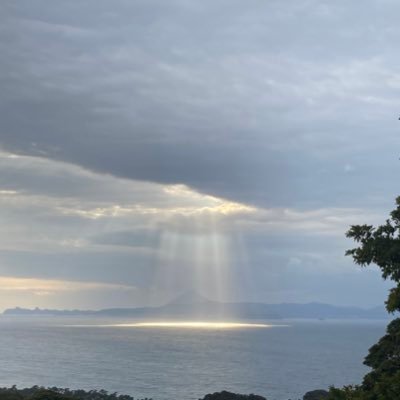 qd_rsw's profile picture. 地球に光と愛 を届ける お手伝いをしています。