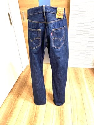 激安デニムアドバイザー笑 アメカジ好きな40代です。一生モノや経年変化が好きです。 レッドウィングとデニムにハマり中! 激安デニム系YouTubeやってるので暇つぶし程度に見て頂けると嬉しいです! 語り合いたいのでYouTubeにも気軽にコメント下さい(デニムに詳しい先輩方の辛口コメントもOKです)笑