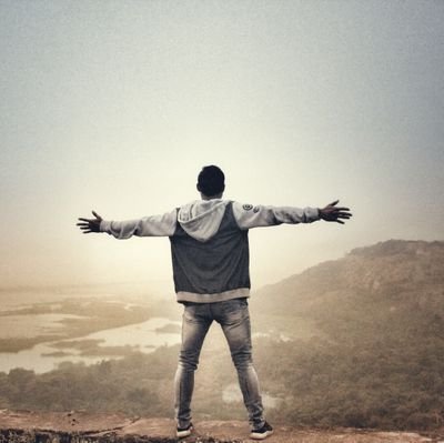 MOHIDDINSHARIE1's profile picture. Lost person who is trying find a way back.