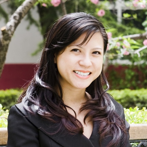 Social Entrepreneur & Founder of The Golden Bridges Foundation. Chief Pengyou of http://t.co/YzHcjk1NNM