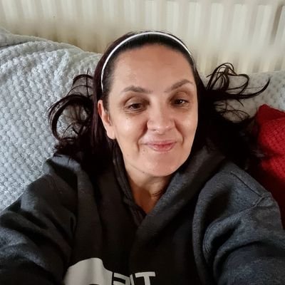 Hard working love my job #uhnmnurse. love to exercise and keep fit. Have amazing kids and grandkids and have done everything myself.
