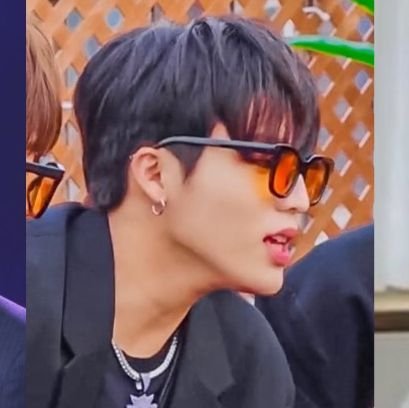 TREASURE STAN 💖
my bias Jeongwoo
11 boys are my bias wrecker
Selena Gomez Stan