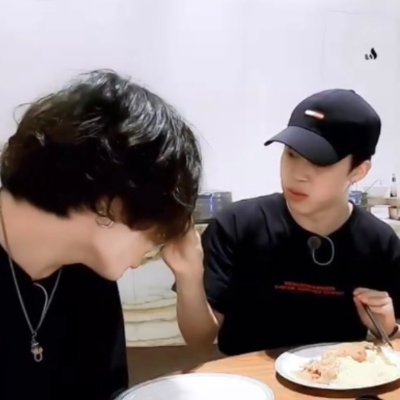 Apple29643949's profile picture. ｼﾞﾐﾝに魅了された大人ARMY💜🐰🐥の幸せそうな顔がたまらなく好き💜無言フォローごめんなさい💦