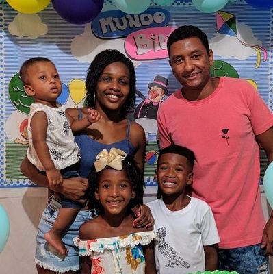 simplicidade em pessoa ! tenho um príncipe chamado jhonny 💙