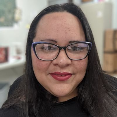 Hacer Cultura es mi Pasión, la Artesanía, el Arte y la Poesía son mis Métodos y la Educación será la Meta para crear un mejor Puerto Rico...