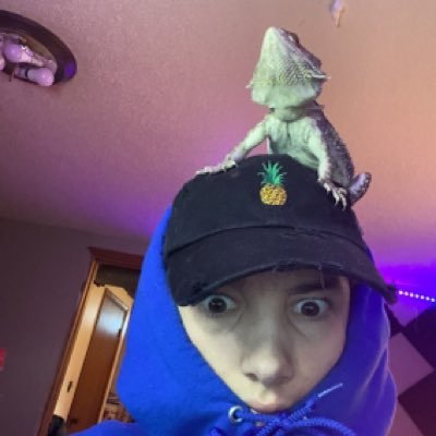 I am a new streamer, hoping to make myself known in the streaming community!