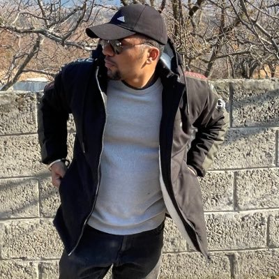 BeingKaranShah's profile picture. “Life is like a box of chocolates. You never know what you' re gonna get.”