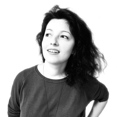 Spécialiste en #com & #marketing #digital @eaudeparis | Autrice @citeclairee | Alumni @SorbonneCom @MasterUnicAssas | #Influence #ContentMarketing #HumNum