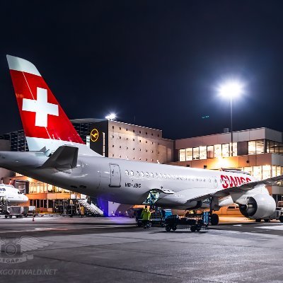 Hey! We are Swiss Airlines Roblox!