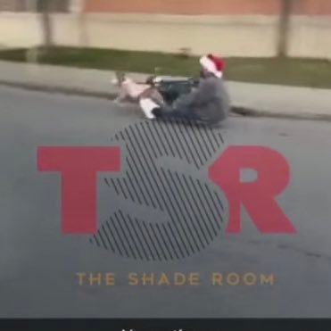 The REAL Hood🎅🏾 Santa🎅🏾 link in bio 👀Feat. on The Shade Room👀 📍Buffalo, NY 📱716 ✍🏾Songwriter 🎼Producer 🕺🏾Entertainer 👷🏾HVAC