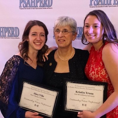 avile22's profile picture. Physical Education teacher
Cornwall Terrace Elementary School #GoBulldogs!
WCU alum
@PSAHPERD 2019 Outstanding Future Professional Award Winner
Dog Cuddler