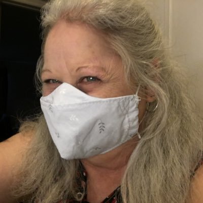 Mother of 4. Worked in health care, early retirement. Proud to be Canadian 🇨🇦 Vegan 🌱🐷🐥🐠🦆🐒🐝🐗🐴 Love playing Pokemon go 😁