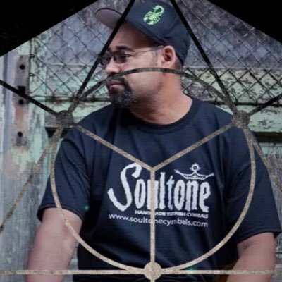 flexon609's profile picture. I play multiple instruments for my original project “ALEXANDER HAMILTON “ and other instruments for jams ! I’m having fun.