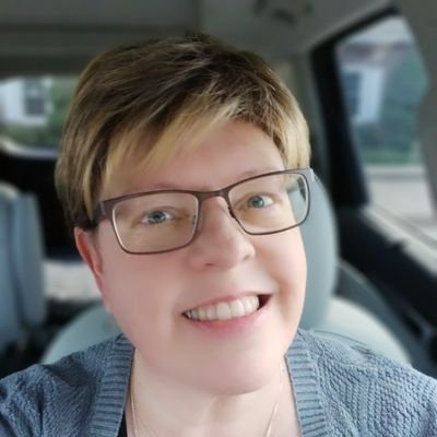 Married, mom of 2 kids, pastor, and nerd extraordinaire