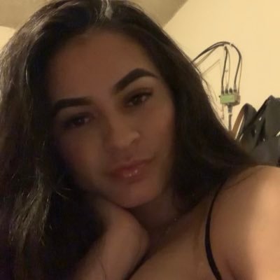 _vxnnesa's profile picture. IG @vxnnesa