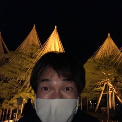 My name is Tomo. I am a software engineer. I started traveling all over Japan as workation. I hope I can visit other countries after COVID.