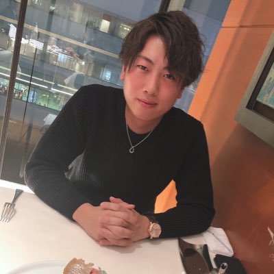 【スキル0から月5万円稼ぐ過程を共有】 動画編集者💻 |使用ソフト・Adobe Premiere Pro|YouTube編集代行|行動力×継続力|25歳 大阪|既婚|ポジティブ|”動画クリエイター仲間が欲しいです”| 大阪の方は飲みに行きましょう🍻