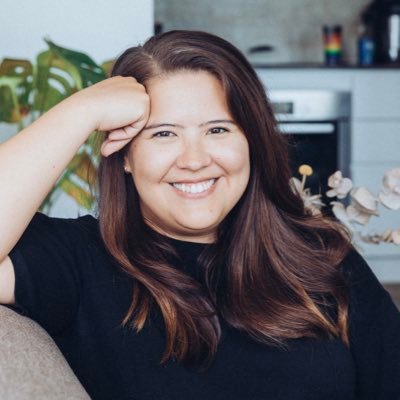 jessicabarlowuk's profile picture. 👋 Jess - Anti-Hustle Entrepreneur | Co-Founder 🪴Sunday Care Therapy | Founder 🗞No Agency Method