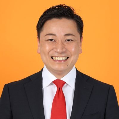 小松市長の宮橋勝栄です。43歳、妻と娘（6歳）、両親と三世代同居して、助け合いながら子育てに奮闘中。55項目からなる具体策を書き込んだ政策集「新しい小松をつくる具体策」を公開しています。共につくろう！新しい小松。