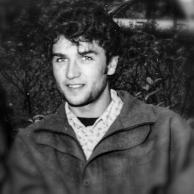 Kaptannoir's profile picture. Eğil ey sevdiğim ey nazlım eğil
Yüksekten uçmanın zamanı değil 

SÜLEYMAN KARA(Düşünceler kitabı)