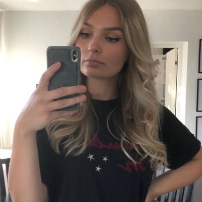 oliviajarnede's profile picture. lite svår