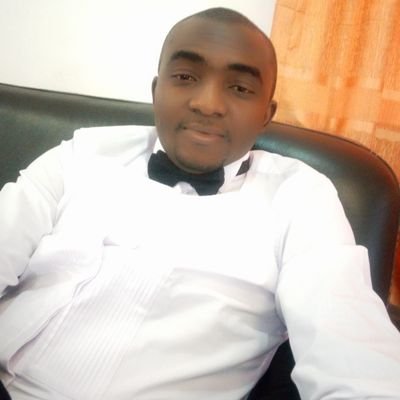 herosalive's profile picture. «public figure»«future POTUS»