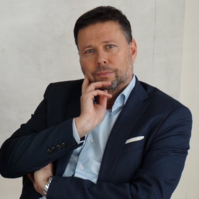ArnulfSorgo's profile picture. Gründer & GF https://t.co/P8ZHabi6yX wir DIGITALISIEREN den VERTRIEBSPROZESS #IMMOBILIEN #Service #Immobilienmakler #b2b #Netzwerk !