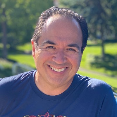 John Gonzalez: Believer/Husband/Father/Son; co-host @BehindtheMitten radio & podcast; Exec. Director @TCPuentes; co-host @BLDpod; founder @GRFlamesSports