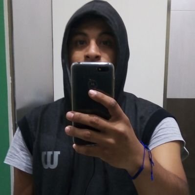 Poder tener la oportunidad de ayudar a los demás , hace que mi vida tenga sentido.
Espero poder mirarnos en tercera persona.