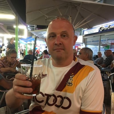 Life Long Bradford City Fan💛❤️Married with 2 Amazing boys❤️💛No Direct Messages please I won’t reply 💛❤️All Porn will be blocked 🚫