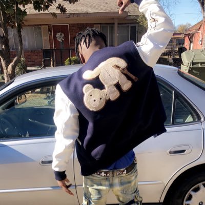 #L.L.A🙏🏾🕊 #FreeplayaT #Nless🦍📌🌪 #IBEENDAT💣 21 years old‼️ Add me on snap @playanoonie🙌🏾🤧🖤 Heart of Gold 💎 Young & Paid 💰