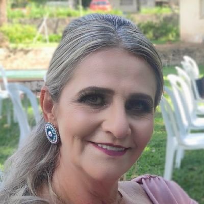 DioneRhr's profile picture. 