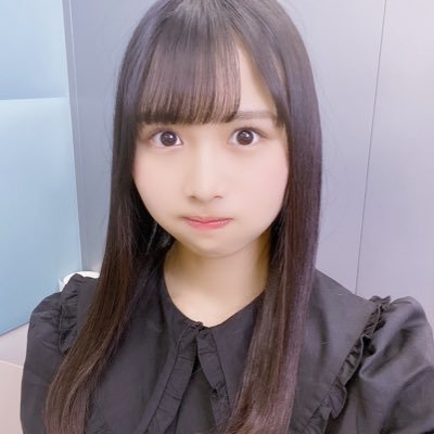 19歳です。ひなあい派です。 上村ひなのと潮紗理奈推しです。おひさま