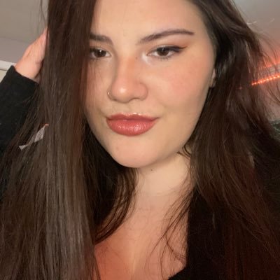 UoGH ⚖️ if you are a job recruiter or looking at my social media’s for any professional reasons, i am not who ur looking for 👁👄👁
