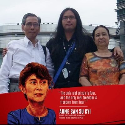 naungnaungsoe28's profile picture. 