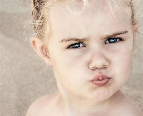 ficolouka's profile picture. nem uma palavra a naum ser .....os fracos desistem e os fortes persistem