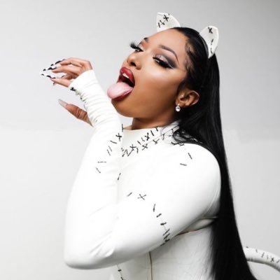 DoItOnDaTip's profile picture. 🎄🎄backup for @swtoutsold2