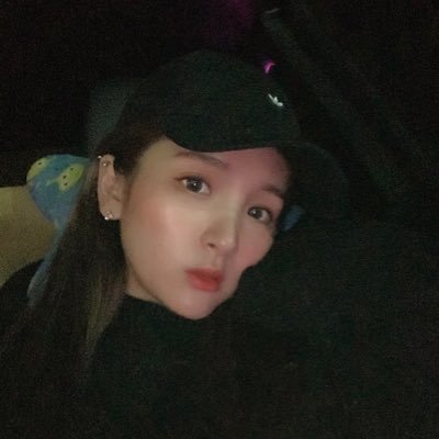 __iris1215's profile picture. 🦋🦋