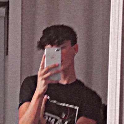 keviiinn1999's profile picture. 20y